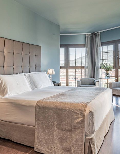 hotel pamplona catedral